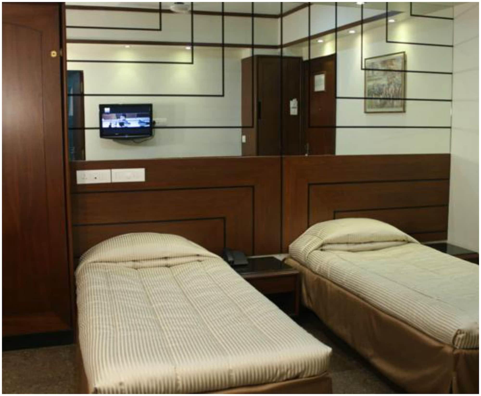 מומביי Hotel Karl Residency מראה חיצוני תמונה