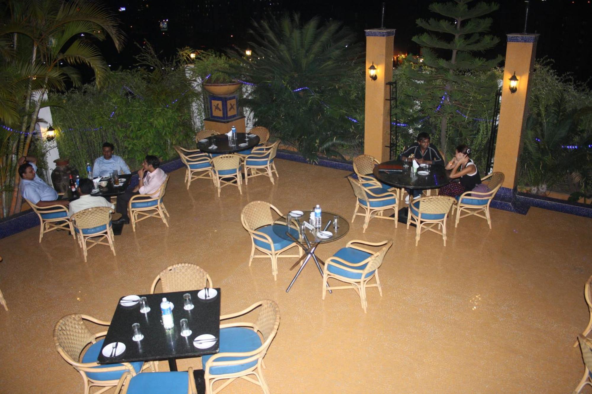 מומביי Hotel Karl Residency מראה חיצוני תמונה