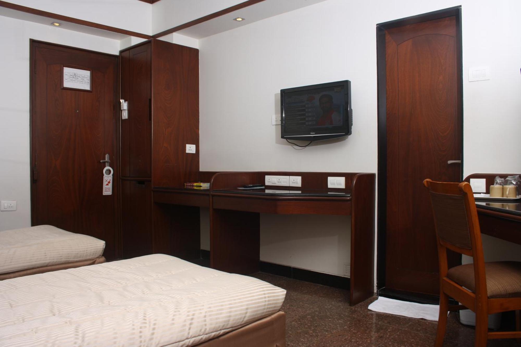 מומביי Hotel Karl Residency מראה חיצוני תמונה