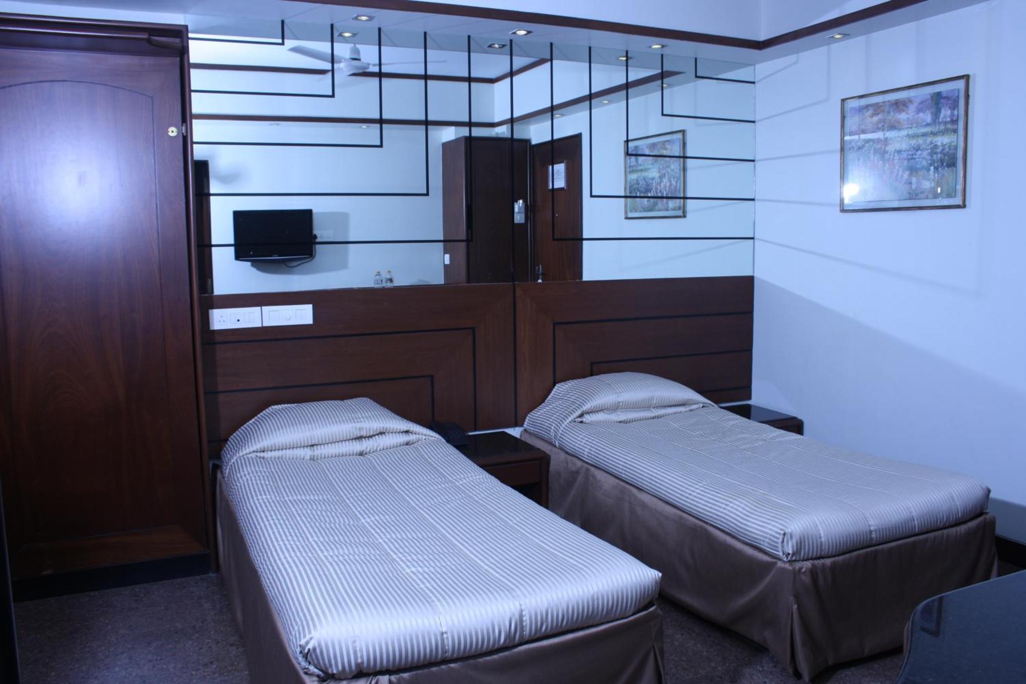 מומביי Hotel Karl Residency מראה חיצוני תמונה
